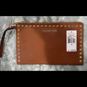 Michael Kors Selma Stud Large ZIP Clutch